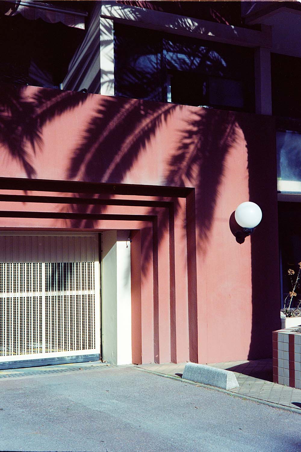 Empty Cyril Gourdin Photo photography art fashion mode France Paris RLLNGR rllngr design 