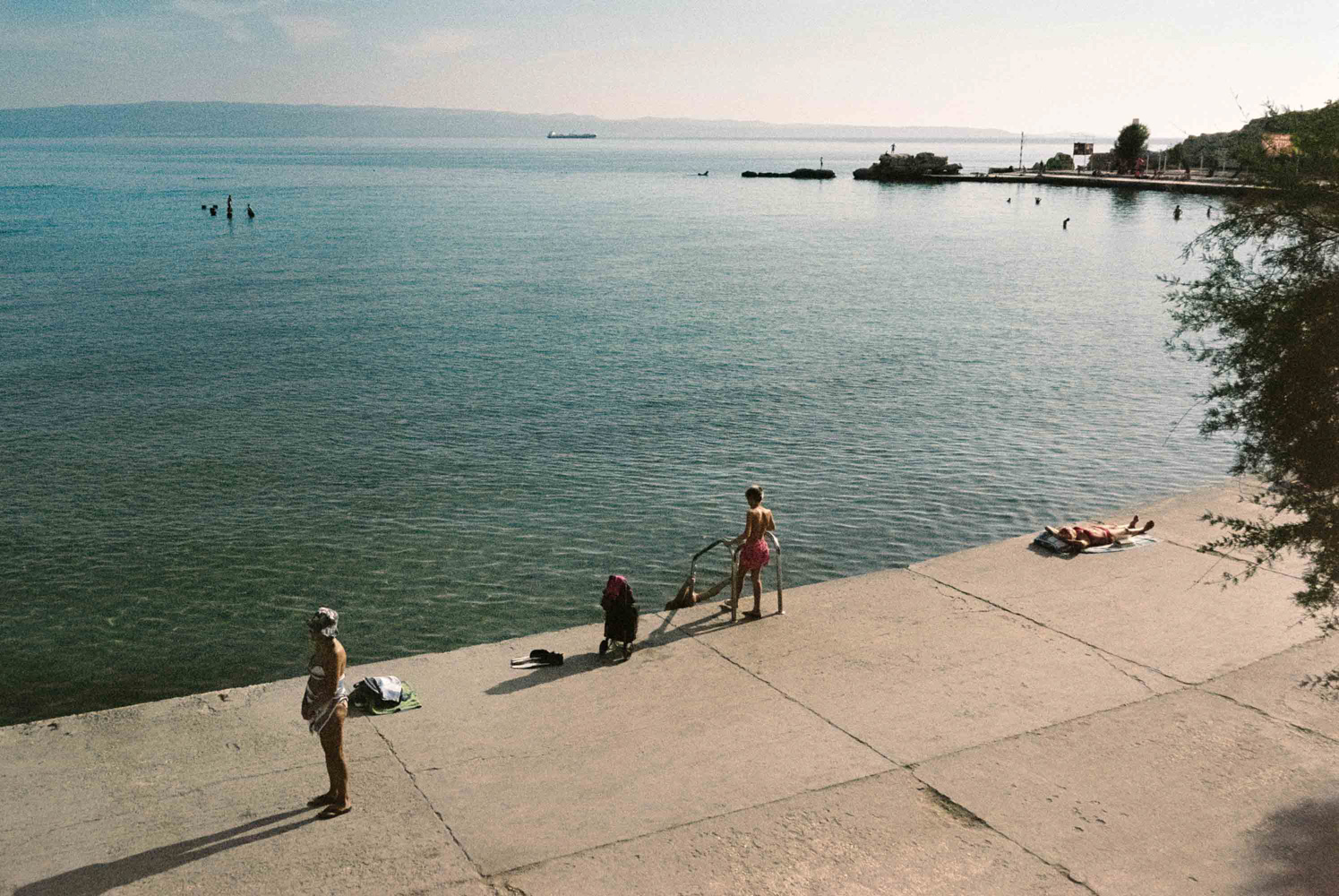 Endless Summer Cyril Gourdin Photo photography art fashion mode France Paris RLLNGR rllngr design 