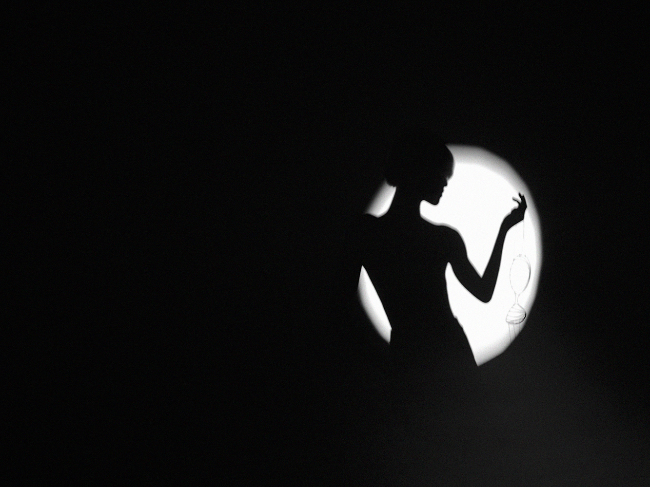 Livy Studio Cyril Gourdin Photo photography art fashion mode France Paris RLLNGR rllngr design 